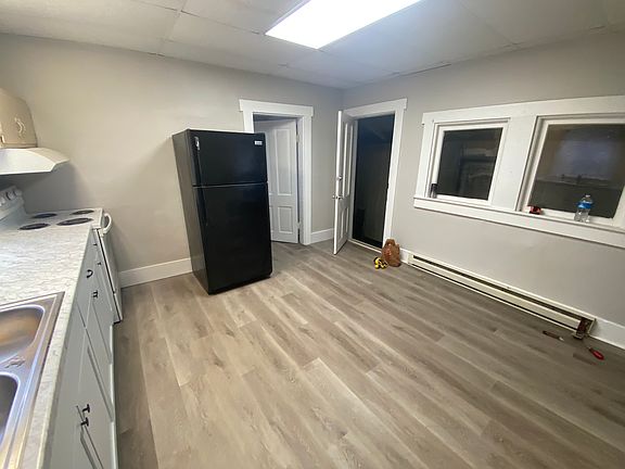 4th image of 501 Pratt St #2