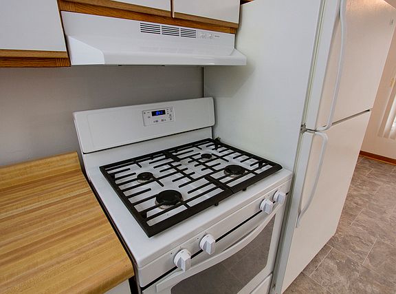 5th image of 1327 Cove Dr #204-C