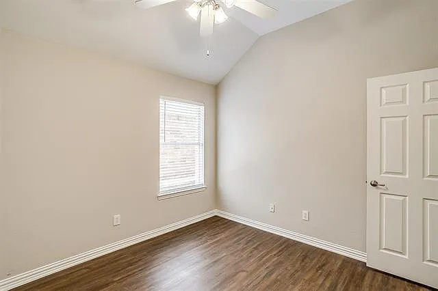 2692 Lake Ridge Dr — Photo 29