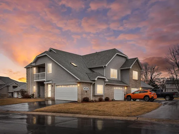 6952 South Rolling Meadows COURT, Oak Creek, WI 53154