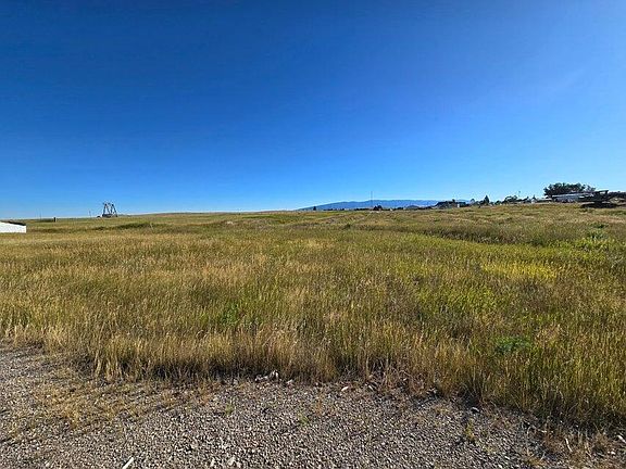 3rd image of 301 Railroad Ave