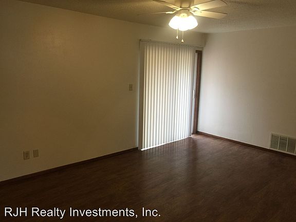 3rd image of 222 Orr Dr