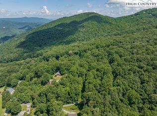 34 Marta Ln, Zionville, NC 28698