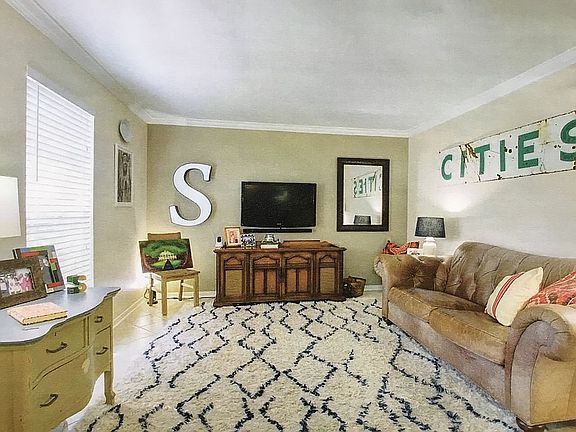 3rd image of 9005 Gaylord Dr APT 15