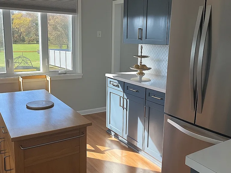 19 Rose Ave — Photo 20
