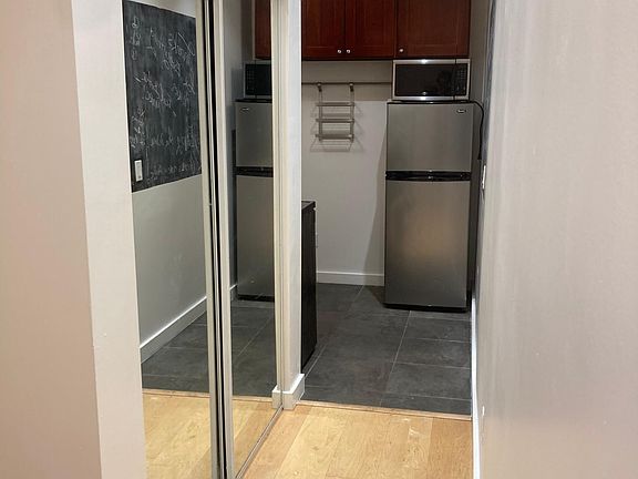 3rd image of 25 Duboce Ave #2