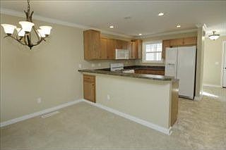 3rd image of 2103 Petoskey Dr