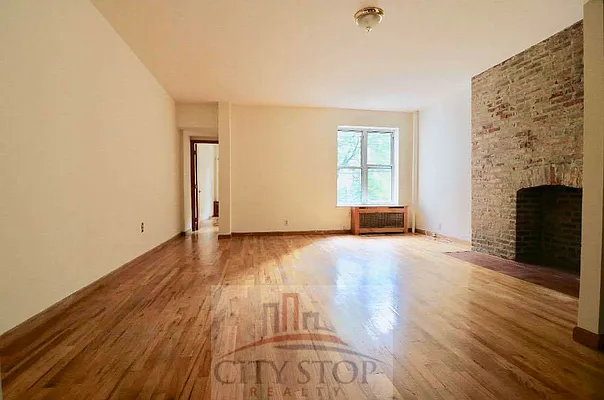 Rented by City Stop Realty | media 7