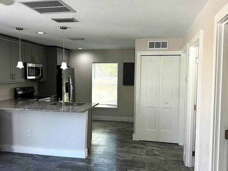2714 Ashton Rd — Photo 10