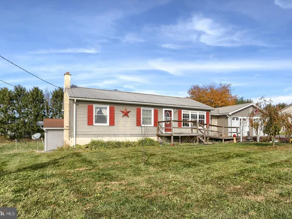 2135 Newville Rd, Carlisle, PA 17015
