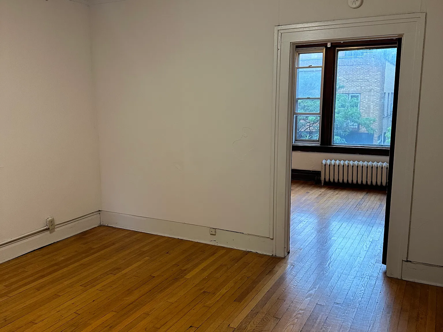 1 bed, 750 sqft, $1,150 — Photo 3