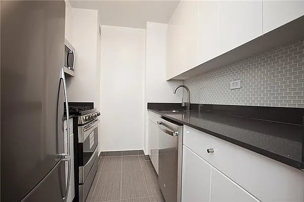 Sold by Space Marketing Shop | media 6