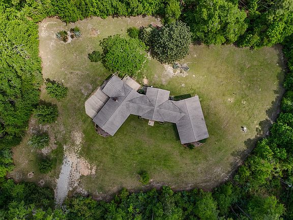 5th image of 1186 Pine Forest Rd