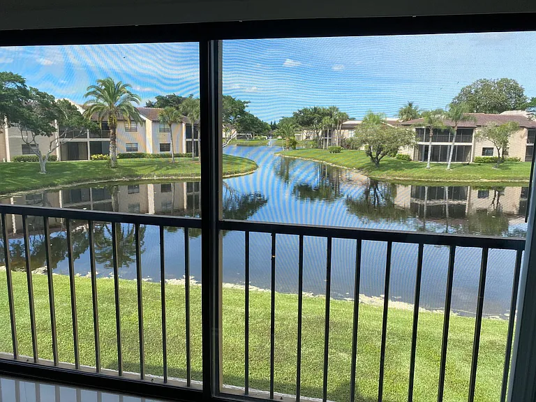 9285 Vista Del Lago #36F — Photo 20