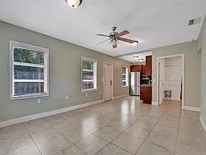 1 bed, 1.0 bath, 1867 sqft, $1,800 — Photo 2