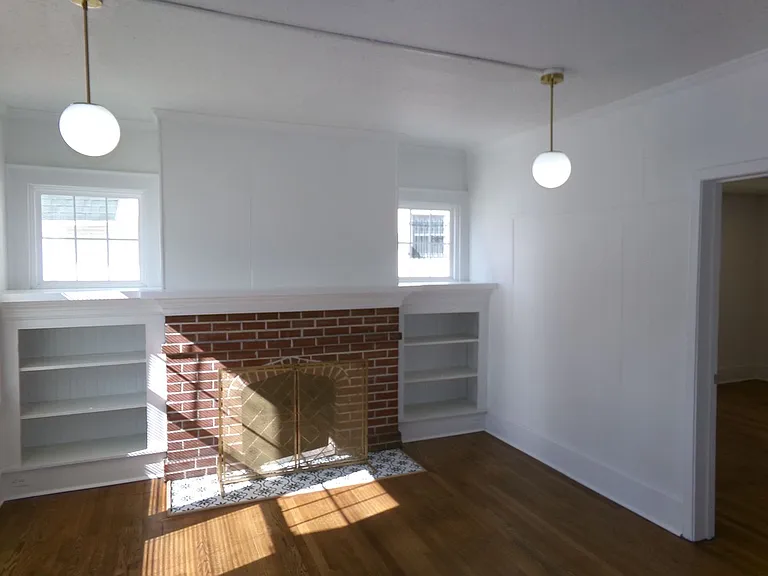 1529 W 1st St — Photo 14