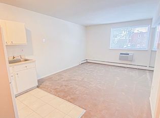 636 Prospect Ave #LL3, Hartford, CT 06105