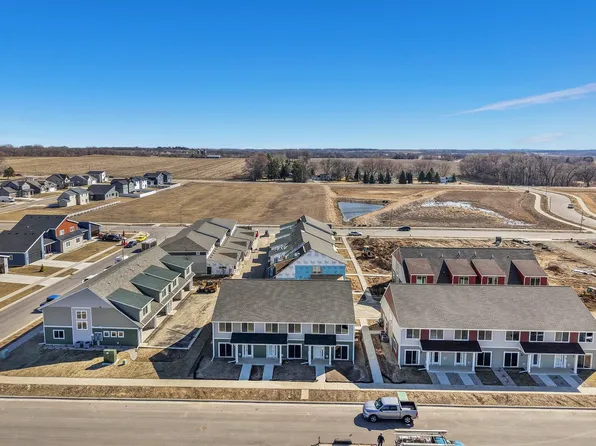 5619 Divine St, Madison, WI 53718
