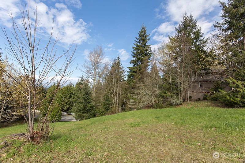 4th image of 9999 Fox Hollow Road