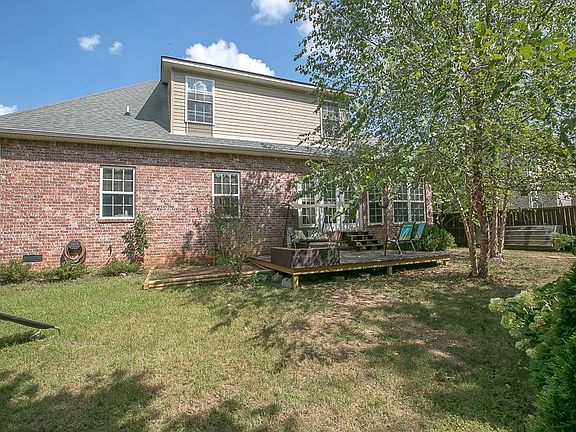 3rd image of 427 Carmel Dr