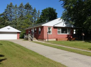 807 Hemlock St, Midland, MI 48642