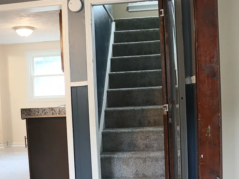 616 Irvington Ave — Photo 13