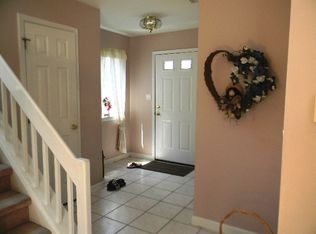 24 Pine Rd, Saratoga Springs, NY 12866