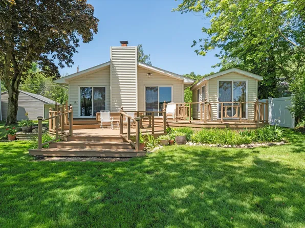 61303 Alexander Dr, Vandalia, MI 49095