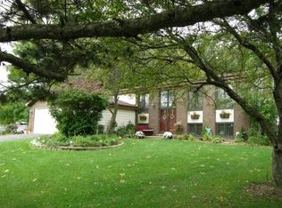 195 Hillcrest Ter, Bloomingdale, IL
