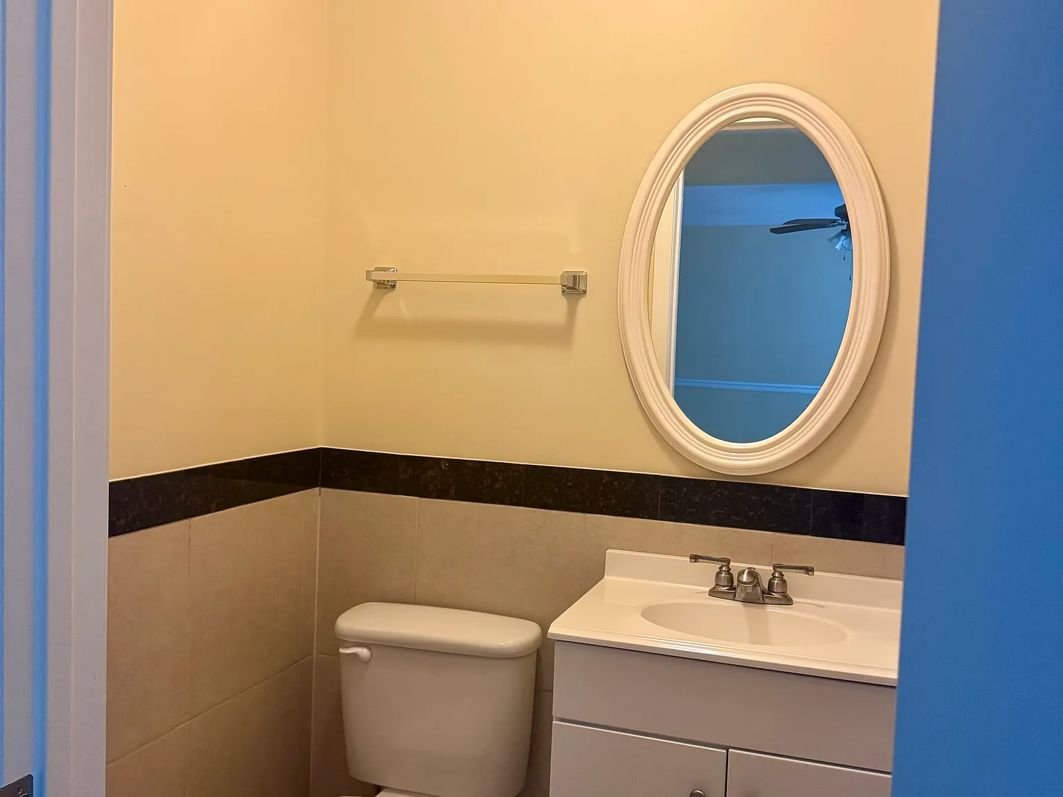 2 bed, 2.5 bath, 1500 sqft, $2,100 — Photo 3
