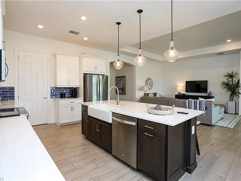 14656 Kelson Cir — Photo 40
