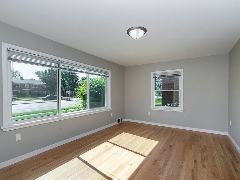 1210 S Midvale Blvd — Photo 25