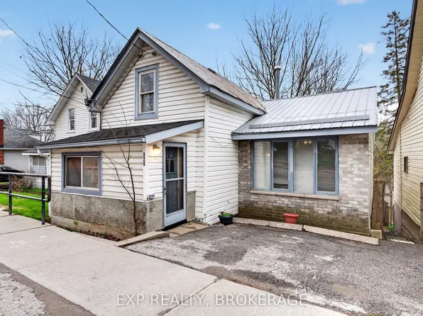 326 Dundas St, Deseronto, ON K0K 1X0