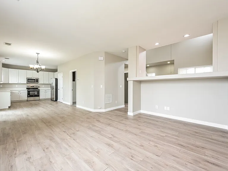 24762 E Wyoming Cir — Photo 7