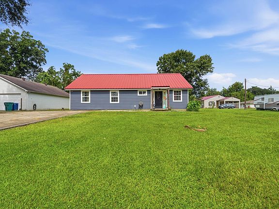 2nd image of 3141 Debra Ln