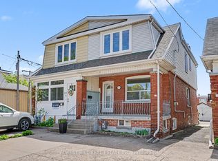 113 Milverton Blvd, Toronto, ON M4J 1T7