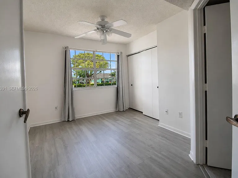 2518 SE 20th Pl #203-B — Photo 12