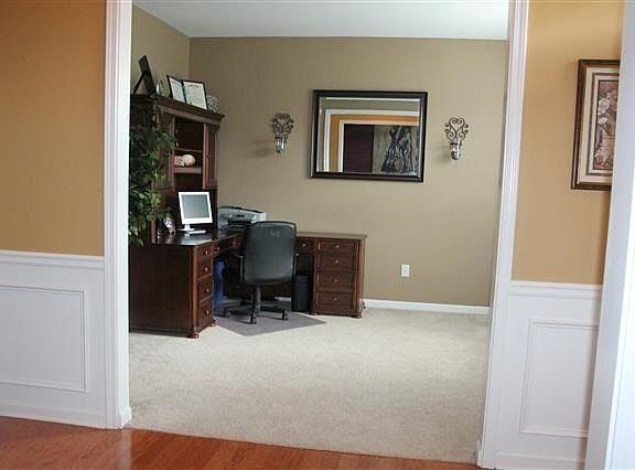 2nd image of 308 Hearthwood Dr