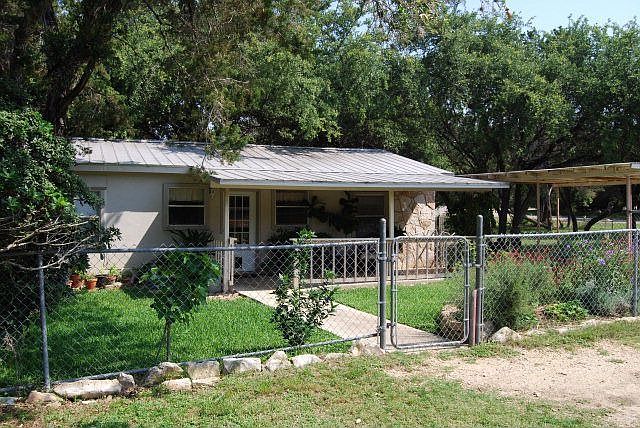 1st image of 761 Shadyview Dr