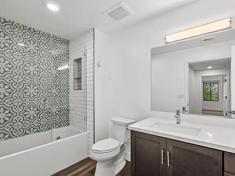 800 Santa Barbara St — Photo 9