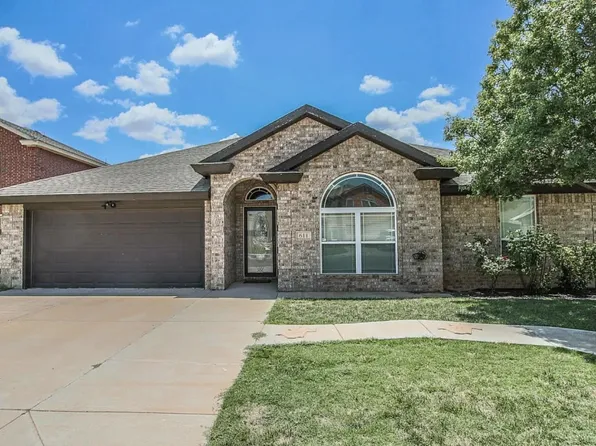 611 N 7th St, Wolfforth, TX 79382