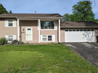 102 S Parkside Rd, Normal, IL 61761