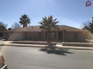 766 Cedardale Dr, Las Cruces, NM 88005