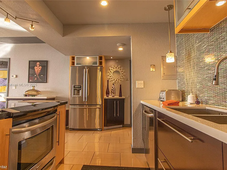 500 Three Islands Blvd #308 — Photo 14