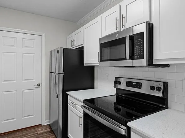 Stonecastle Apartment Homes