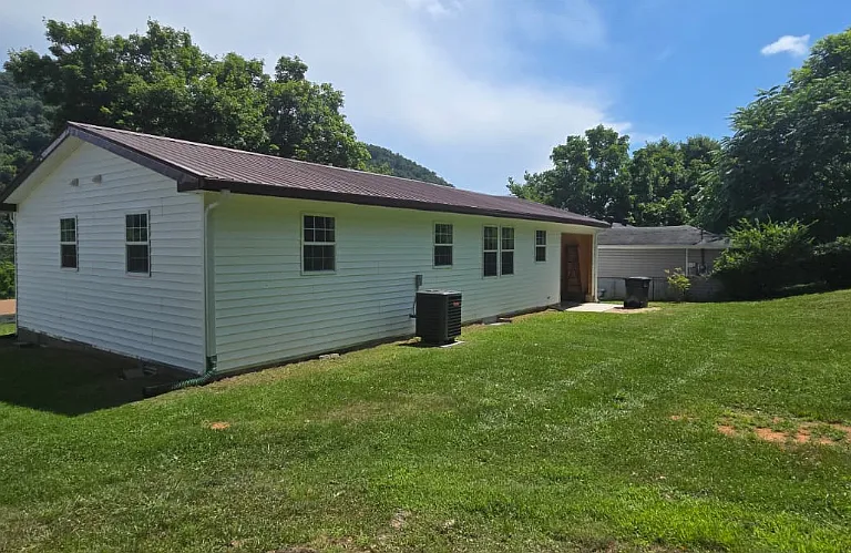 2540 Volunteer Pkwy — Photo 28