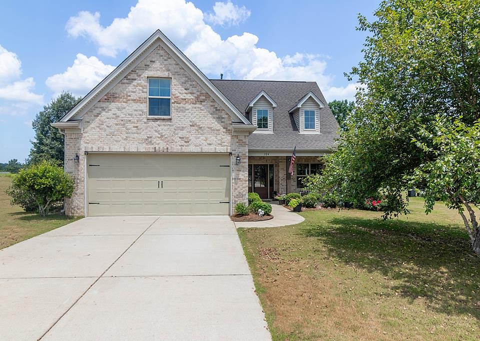 1st image of 324 Lakes Dr N
