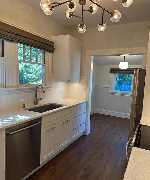 220 Throckmorton Ave — Photo 25