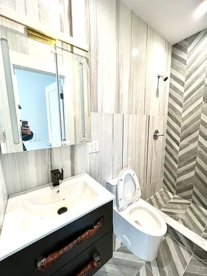 Rented by Elmekies Equities | media 11