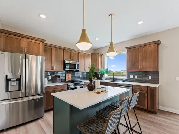 15029 Ardmullivan Ln, Rosemount, MN 55068
